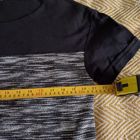 Jones New York Signature Women's Short Sleeve Top Size: XL - Picture 10 of 10